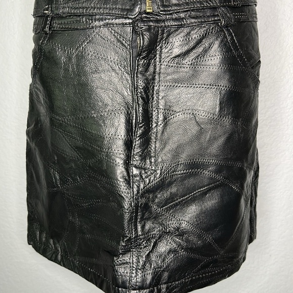 DeCoded Women’s Black Leather Vest (M) and Skirt (L) - Picture 4 of 16